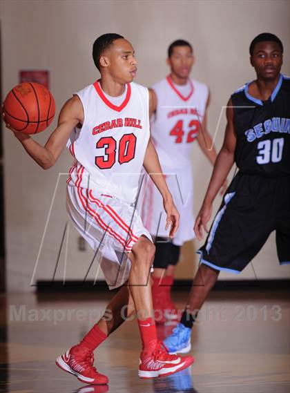 Thumbnail 3 in Seguin vs. Cedar Hill (Lions Club Tournament) photogallery.