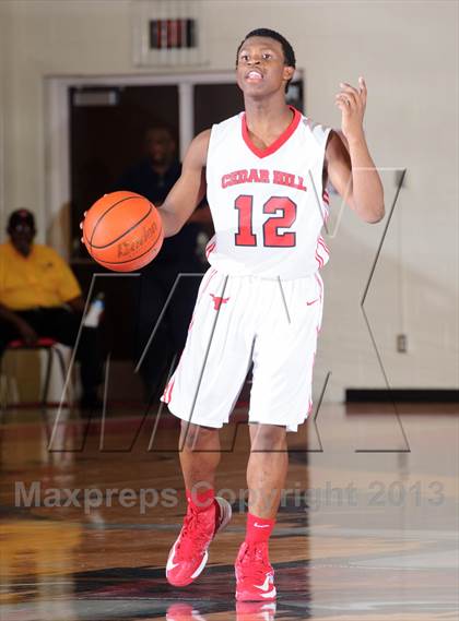 Thumbnail 2 in Seguin vs. Cedar Hill (Lions Club Tournament) photogallery.