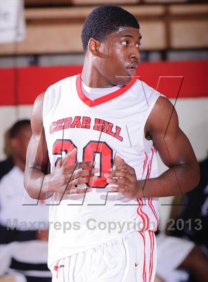 Thumbnail 2 in Seguin vs. Cedar Hill (Lions Club Tournament) photogallery.