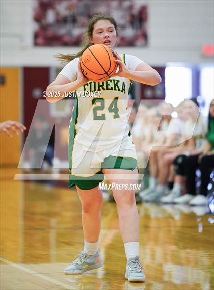 Thumbnail 2 in Eureka vs. McDermitt (NIAA 1A East League Final) photogallery.