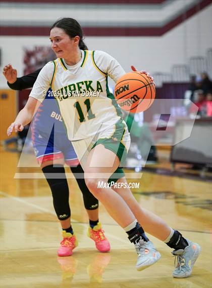 Thumbnail 1 in Eureka vs. McDermitt (NIAA 1A East League Final) photogallery.