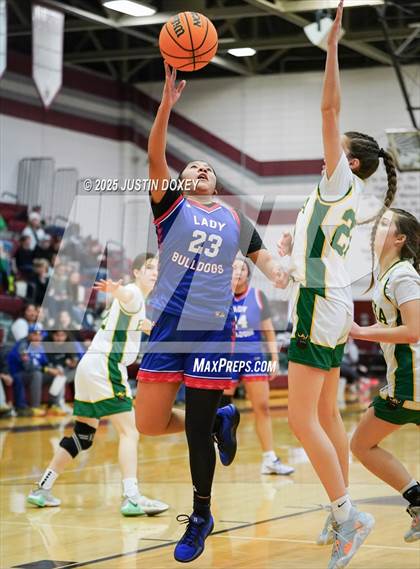 Thumbnail 2 in Eureka vs. McDermitt (NIAA 1A East League Final) photogallery.