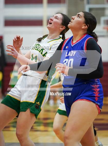 Thumbnail 1 in Eureka vs. McDermitt (NIAA 1A East League Final) photogallery.