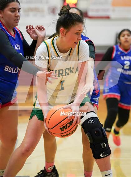 Thumbnail 2 in Eureka vs. McDermitt (NIAA 1A East League Final) photogallery.