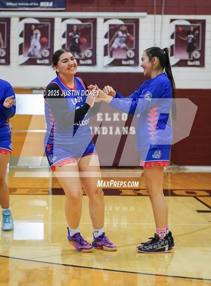 Thumbnail 2 in Eureka vs. McDermitt (NIAA 1A East League Final) photogallery.