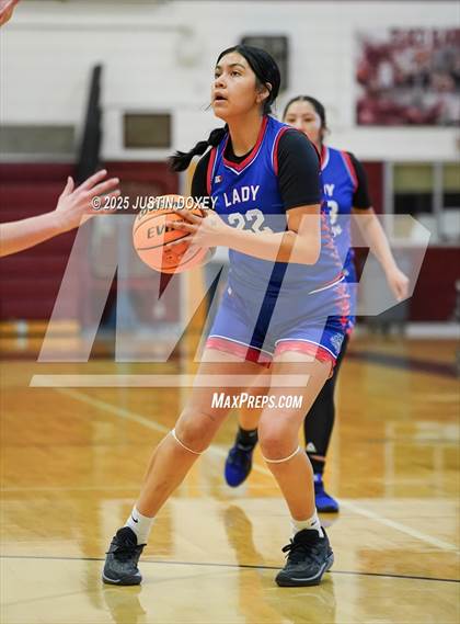 Thumbnail 1 in Eureka vs. McDermitt (NIAA 1A East League Final) photogallery.