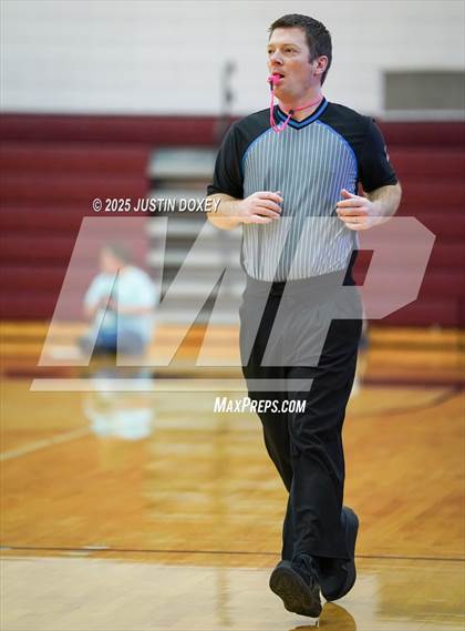Thumbnail 2 in Eureka vs. McDermitt (NIAA 1A East League Final) photogallery.