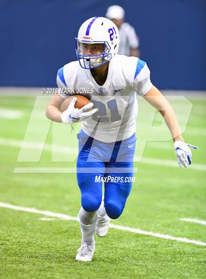 Thumbnail 2 in Chino Valley vs. Valley Christian (Kick-Off Classic) photogallery.