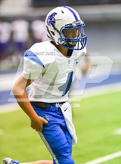 Thumbnail 2 in Chino Valley vs. Valley Christian (Kick-Off Classic) photogallery.