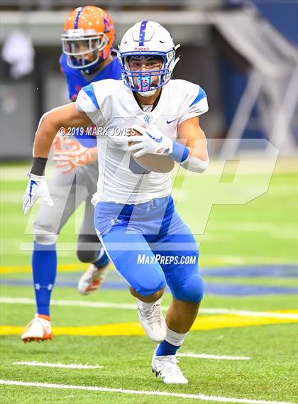 Thumbnail 2 in Chino Valley vs. Valley Christian (Kick-Off Classic) photogallery.