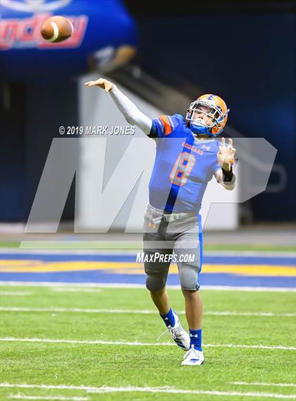 Thumbnail 1 in Chino Valley vs. Valley Christian (Kick-Off Classic) photogallery.