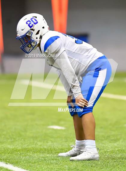 Thumbnail 3 in Chino Valley vs. Valley Christian (Kick-Off Classic) photogallery.
