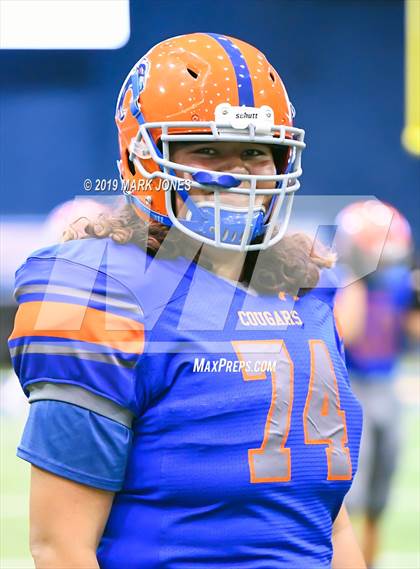 Thumbnail 3 in Chino Valley vs. Valley Christian (Kick-Off Classic) photogallery.