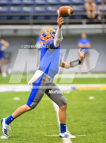 Thumbnail 3 in Chino Valley vs. Valley Christian (Kick-Off Classic) photogallery.