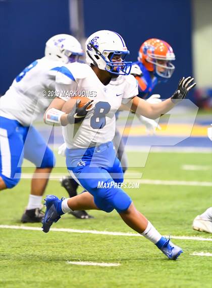 Thumbnail 3 in Chino Valley vs. Valley Christian (Kick-Off Classic) photogallery.