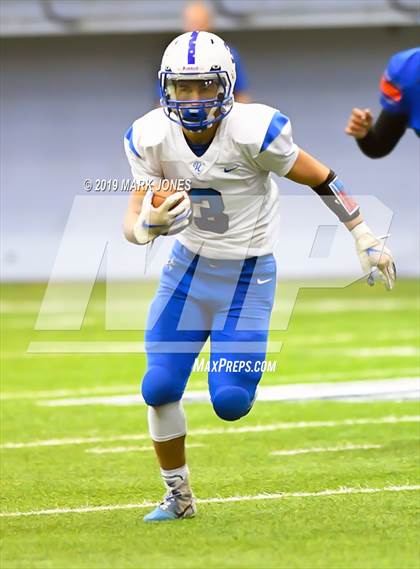 Thumbnail 1 in Chino Valley vs. Valley Christian (Kick-Off Classic) photogallery.