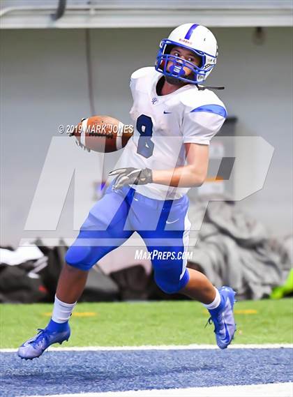 Thumbnail 2 in Chino Valley vs. Valley Christian (Kick-Off Classic) photogallery.