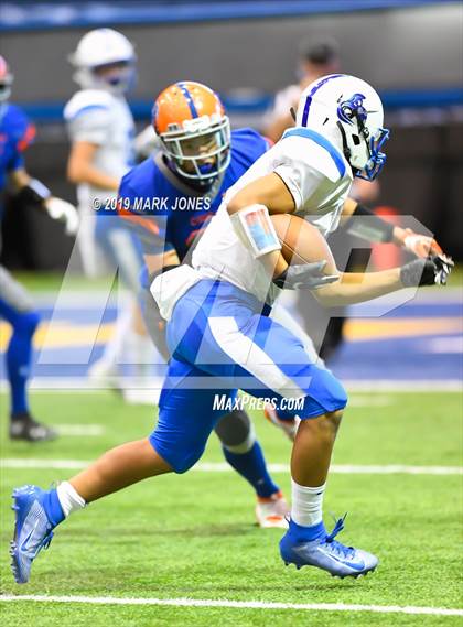 Thumbnail 1 in Chino Valley vs. Valley Christian (Kick-Off Classic) photogallery.