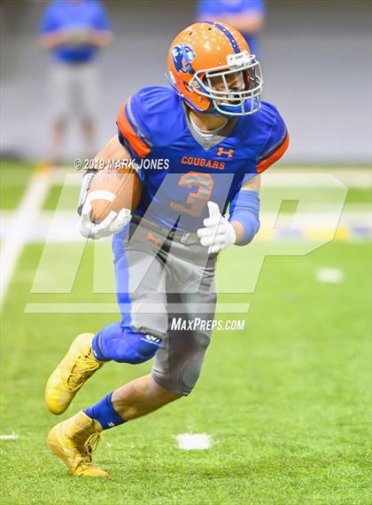 Thumbnail 2 in Chino Valley vs. Valley Christian (Kick-Off Classic) photogallery.