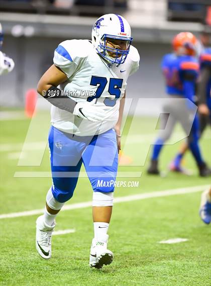 Thumbnail 1 in Chino Valley vs. Valley Christian (Kick-Off Classic) photogallery.
