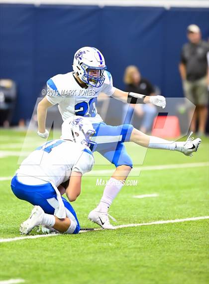 Thumbnail 2 in Chino Valley vs. Valley Christian (Kick-Off Classic) photogallery.