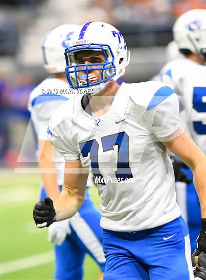 Thumbnail 1 in Chino Valley vs. Valley Christian (Kick-Off Classic) photogallery.