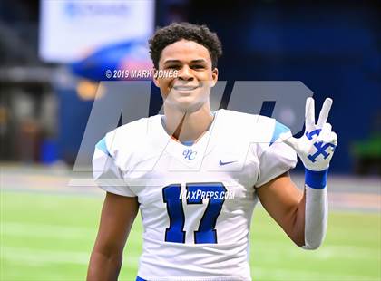 Thumbnail 2 in Chino Valley vs. Valley Christian (Kick-Off Classic) photogallery.