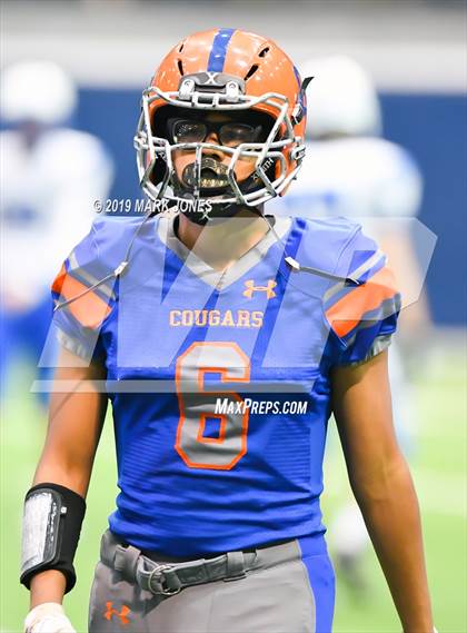 Thumbnail 2 in Chino Valley vs. Valley Christian (Kick-Off Classic) photogallery.