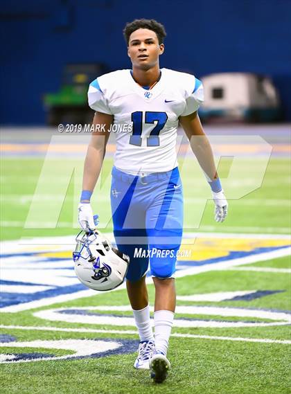 Thumbnail 3 in Chino Valley vs. Valley Christian (Kick-Off Classic) photogallery.