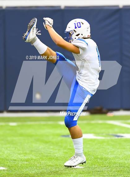 Thumbnail 2 in Chino Valley vs. Valley Christian (Kick-Off Classic) photogallery.