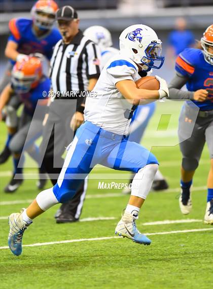 Thumbnail 2 in Chino Valley vs. Valley Christian (Kick-Off Classic) photogallery.