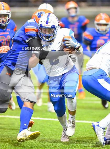 Thumbnail 1 in Chino Valley vs. Valley Christian (Kick-Off Classic) photogallery.