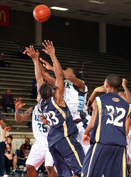 Thumbnail 3 in Klein Collins vs. Alief Elsik (McDonald's Texas Invitational) photogallery.