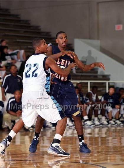 Thumbnail 1 in Klein Collins vs. Alief Elsik (McDonald's Texas Invitational) photogallery.