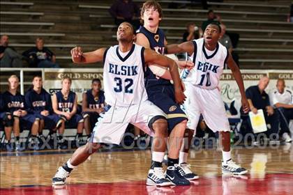 Thumbnail 1 in Klein Collins vs. Alief Elsik (McDonald's Texas Invitational) photogallery.