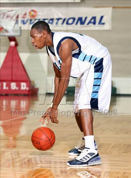 Thumbnail 2 in Klein Collins vs. Alief Elsik (McDonald's Texas Invitational) photogallery.