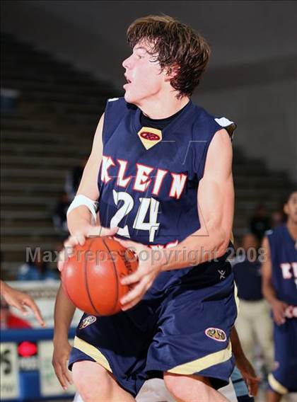 Thumbnail 3 in Klein Collins vs. Alief Elsik (McDonald's Texas Invitational) photogallery.