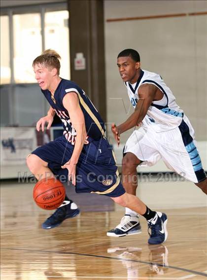 Thumbnail 3 in Klein Collins vs. Alief Elsik (McDonald's Texas Invitational) photogallery.