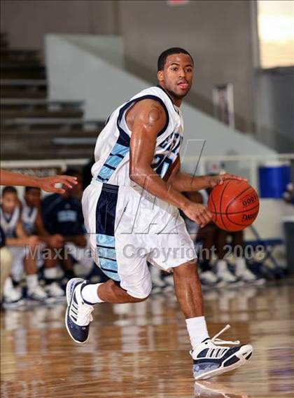 Thumbnail 2 in Klein Collins vs. Alief Elsik (McDonald's Texas Invitational) photogallery.