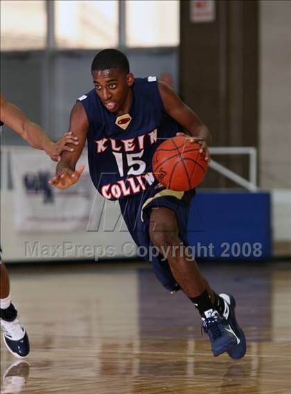Thumbnail 1 in Klein Collins vs. Alief Elsik (McDonald's Texas Invitational) photogallery.
