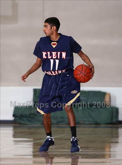 Thumbnail 2 in Klein Collins vs. Alief Elsik (McDonald's Texas Invitational) photogallery.