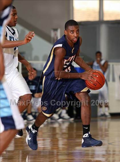 Thumbnail 1 in Klein Collins vs. Alief Elsik (McDonald's Texas Invitational) photogallery.