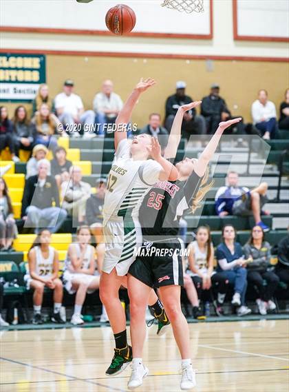 Thumbnail 3 in Carondelet vs. San Ramon Valley (CIF NCS D1 Semifinal) photogallery.