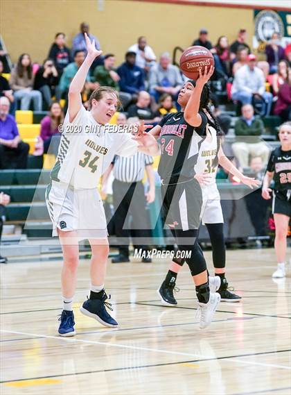 Thumbnail 2 in Carondelet vs. San Ramon Valley (CIF NCS D1 Semifinal) photogallery.