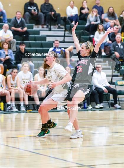 Thumbnail 2 in Carondelet vs. San Ramon Valley (CIF NCS D1 Semifinal) photogallery.