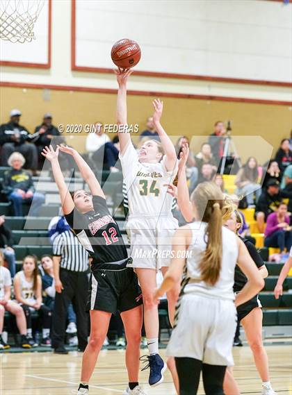 Thumbnail 2 in Carondelet vs. San Ramon Valley (CIF NCS D1 Semifinal) photogallery.
