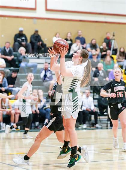 Thumbnail 2 in Carondelet vs. San Ramon Valley (CIF NCS D1 Semifinal) photogallery.