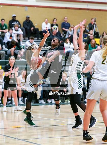 Thumbnail 3 in Carondelet vs. San Ramon Valley (CIF NCS D1 Semifinal) photogallery.