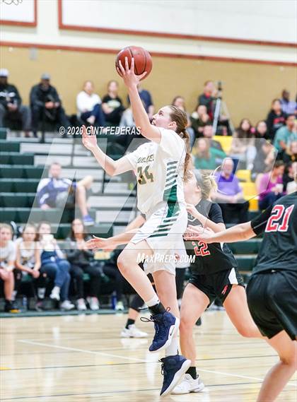 Thumbnail 2 in Carondelet vs. San Ramon Valley (CIF NCS D1 Semifinal) photogallery.