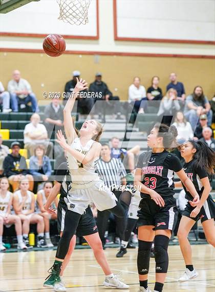 Thumbnail 2 in Carondelet vs. San Ramon Valley (CIF NCS D1 Semifinal) photogallery.